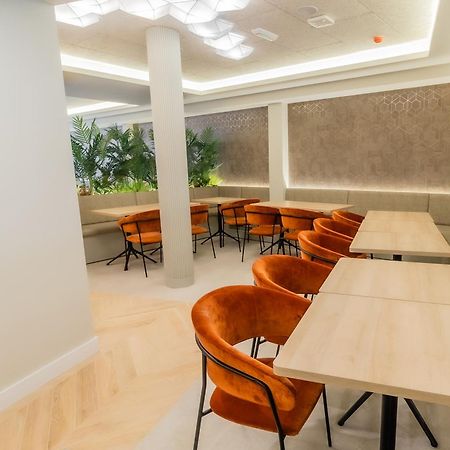 Hotel Corona De Падрон Экстерьер фото