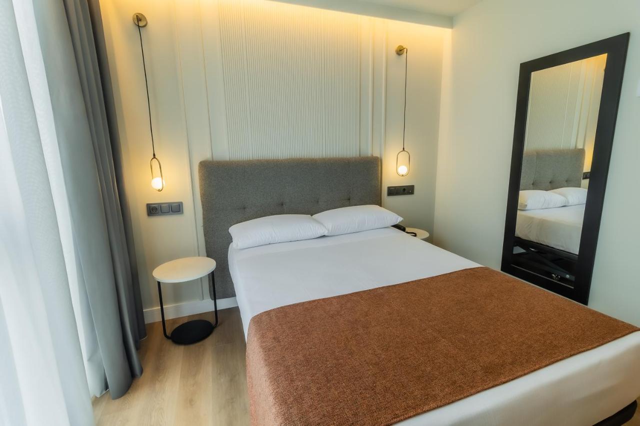 Hotel Corona De Падрон Экстерьер фото