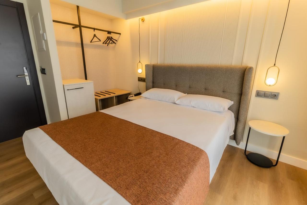 Hotel Corona De Падрон Экстерьер фото