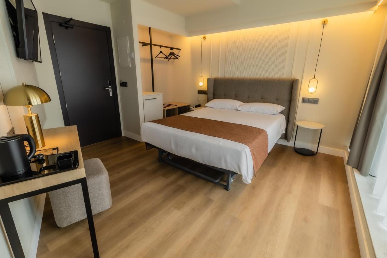 Hotel Corona De Падрон Экстерьер фото