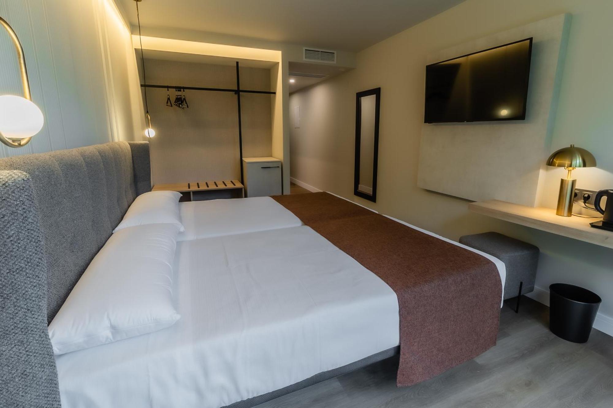Hotel Corona De Падрон Экстерьер фото