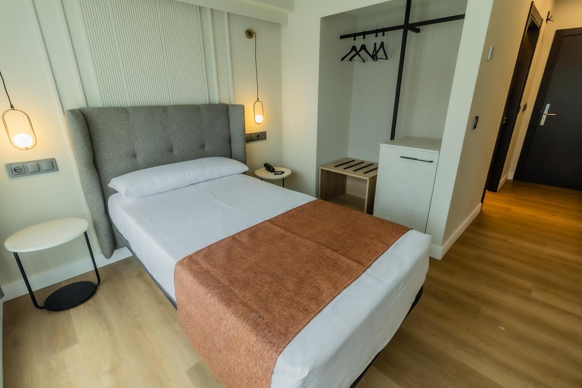 Hotel Corona De Падрон Экстерьер фото