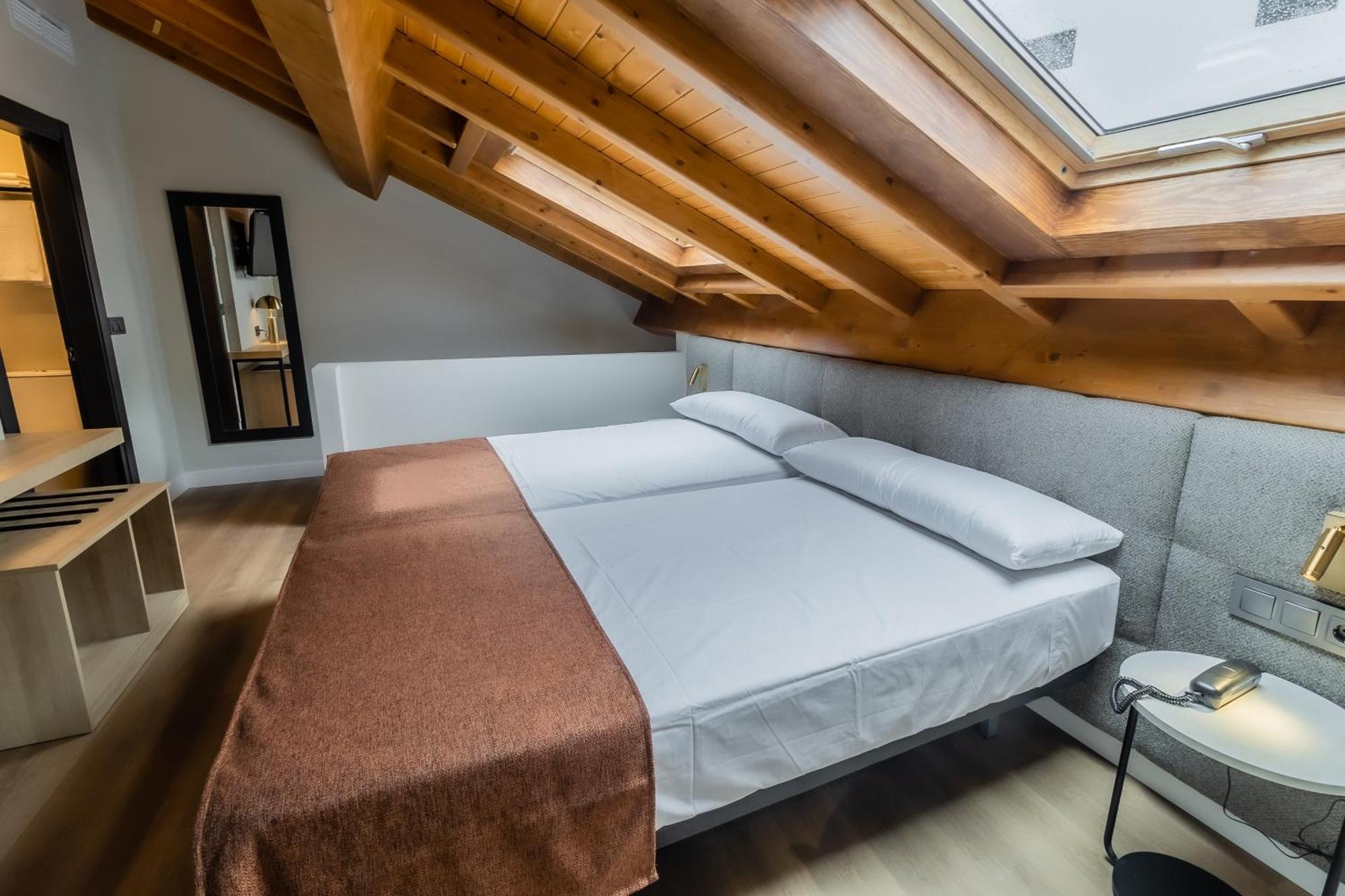Hotel Corona De Падрон Экстерьер фото